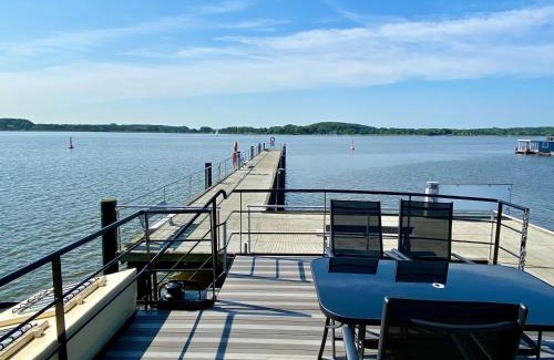 Schleswig House | Island-dreams Hausboote Groth & Rhin