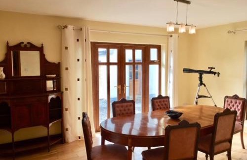 Killybegs House | Island Hill House, Beautiful, modern, 6 bed home
