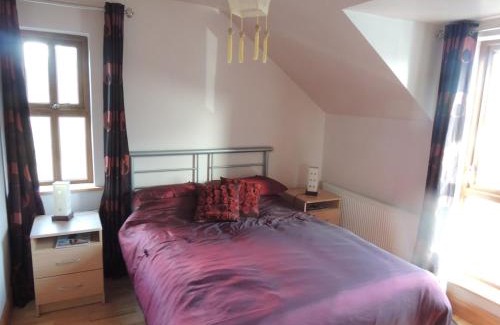 Killybegs House | Island Hill House, Beautiful, modern, 6 bed home