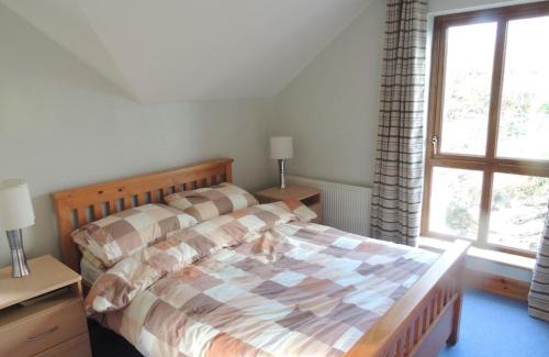 Killybegs House | Island Hill House, Beautiful, modern, 6 bed home
