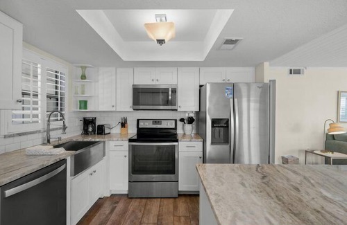 Siesta Key Villa | Island House Beach Resort V40A