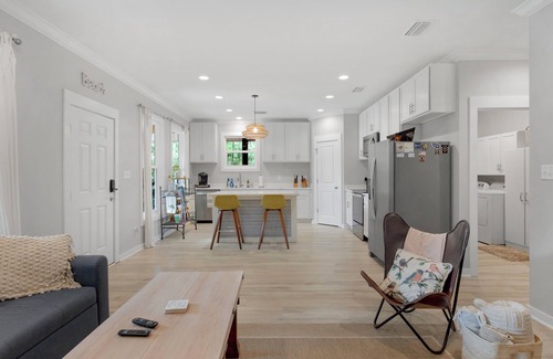 Dauphin Island House | Island Retreat for Nature Lovers