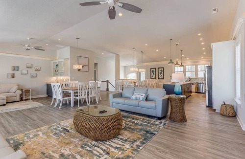 Sandbridge House | Island Time | 800 ft to the beach | Private Pool, Hot Tub, Dog Friendly