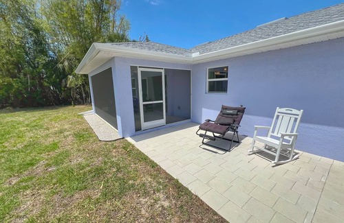 Pine Island Center House | Island Treasure! Brand new on an olde Florida island in the Gulf.