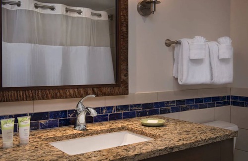 Marco Island Resort | Island View - 3 Bedroom - Marriott's Crystal Shores - Full Resort Access