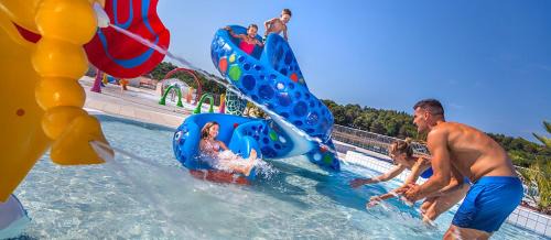 Lanterna Other | Istra Sunny Tent in Lanterna Premium Camping Resort 4*