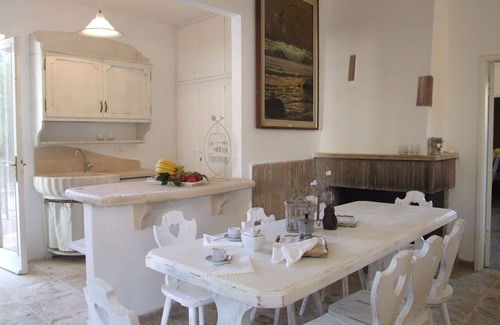 Marina di Castagneto Carducci Apartment | Beautiful apartment for 8 people with WIFI, TV, patio and parking