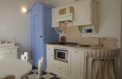 Marina di Castagneto Carducci Apartment | Flat by the sea with stunning views from the 2 terraces, in Marina di Castagneto