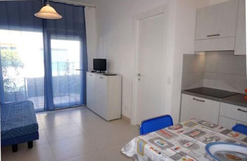 Porto Santa Margherita Apartment | Modern apartment with private garden
