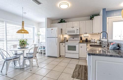 Englewood House | It's A Shore Thing Super