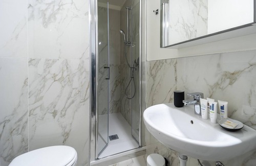Magenta Apartment | Italianway - The B Village Business - 34