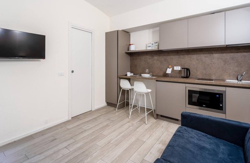 Magenta Apartment | Italianway - The B Village Standard - T2