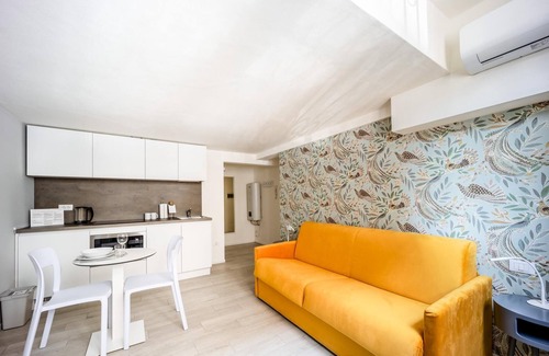 Magenta Apartment | Italianway - The B Village Standard - 04