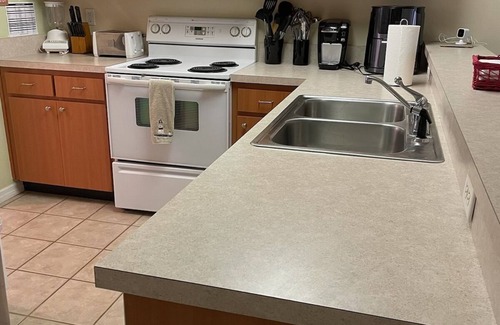 Fedhaven House | It’s a gated community as a hot tub and pool that’s close by my condo