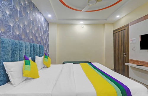 Allahabad House | Itsy by Treebo - Royal Galaxy