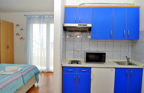 Zelenka Apartment | Ivi - big Parking and Courtyard - SA5