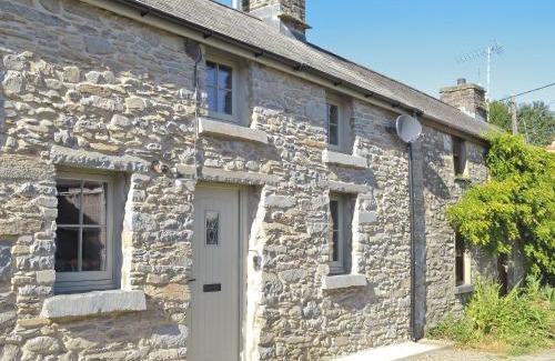 Llanddewi Brefi House | Ivy Bush Cottage