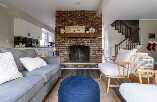 Holland House | Ivy Cottage/Kids Friendly/Giant Theater/Air Hockey/Walk2Beach