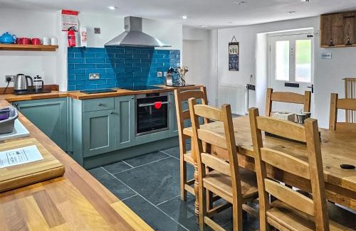 Boscastle House | Ivy Cottage - Tq4