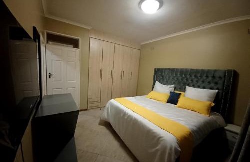 Harare House | Ivy Cottage