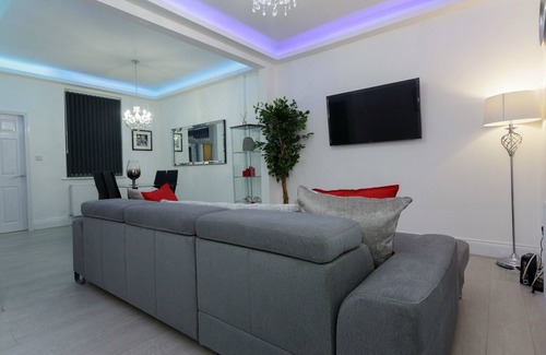 Leeds House | Ivy House