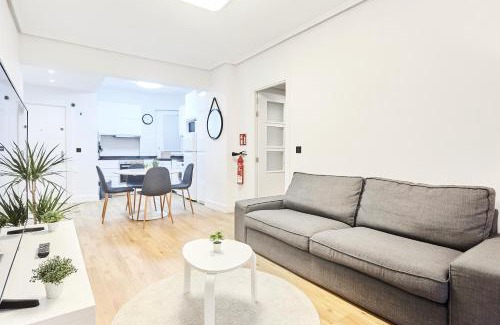 Gros Apartment | Izpizua Apartment