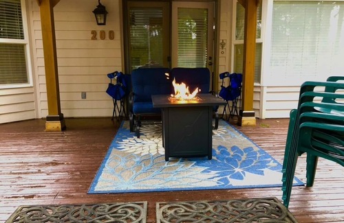 Shelton House | J and J Fairway View, Beautiful golf course