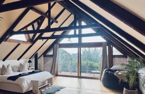 Wavecrest House | J Bay Surf Villa