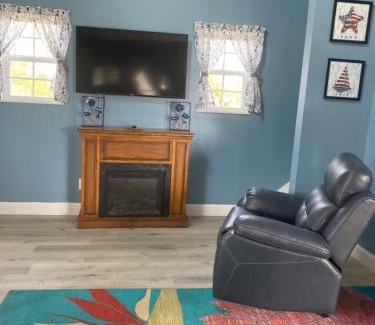 Shoreline Park House | J & H's Bayou Bliss
