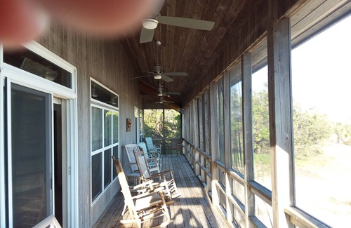 Port St. Joe House | Jack's Gulls. sleeps 10! water front and rear.