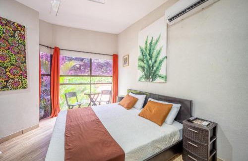 Jaco Hotel | Jaco Lodge Quiet Place