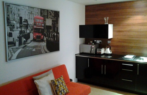 Bishopsgate House | Jacobson Suite at Room Home Stay
