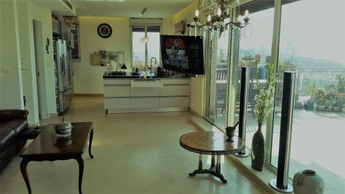 Jaffa Apartment | Jaffa Family Penthouse, sea front , 3BR, 2BA,