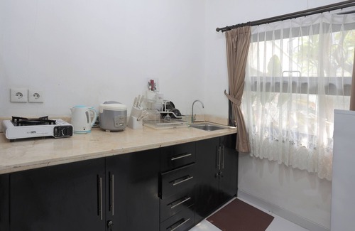 Gondangdia Hotel | Jambuluwuk Residence Menteng