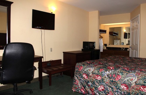 Oakwood Hotel | Jameson Inns Oakwood