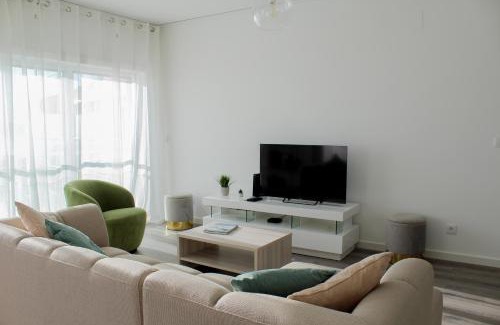 Santiago Apartment | Janelas de Zimbra - Lovely Apartment with Pool and Sea View