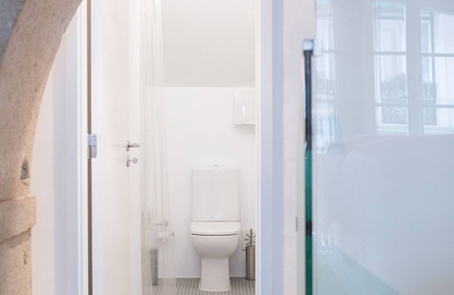 Santos Apartment | Janelas Verdes Stylish Tailor Made Flat
