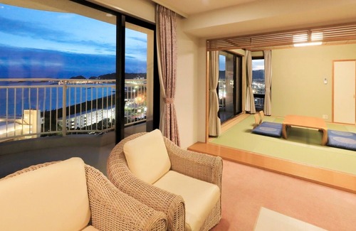 Kominato Onsen House | JapaneseWestern style Japanesestyle room 8 tata / Kamogawa Chiba