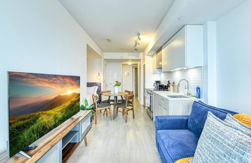 Garden District Apartment | Jarvis District Suites