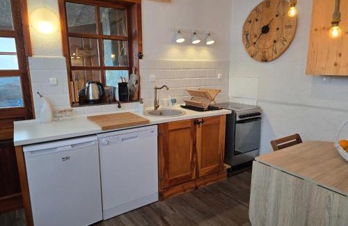 Mojdez Apartment | Jasmine Apartment