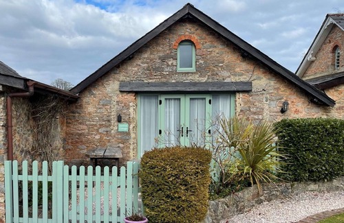 Paignton Cottage | Jasmine Cottage @ Old Mill Cottages