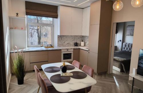Siauliai City Center Apartment | Jaukus butas Šiaulių centre