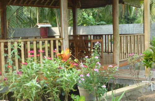 Java Bed & Breakfast | Java Lagoon