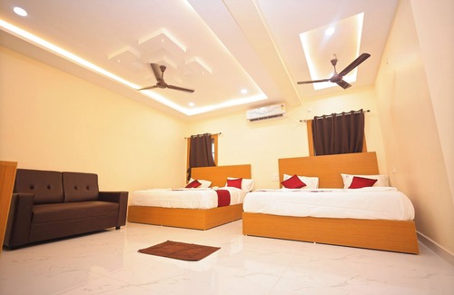 Tirupati Hotel | Jay and Jas Hotel