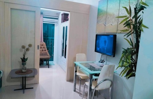 Valenzuela Apartment | Jazz Condominium Staycation