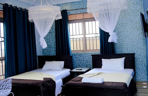 Kampala Hotel | JB suites and lounge