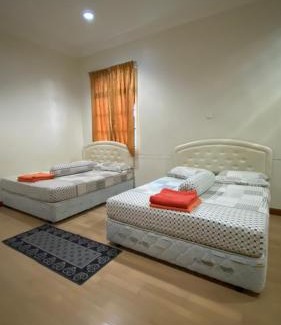 Kampung Telaga Batin House | JBK Villa Empire - Roomstay