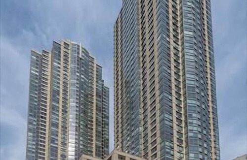 Hudson Exchange Apartment | JC PATH 2 BR | Linens/Towels | Gym + Rooftop