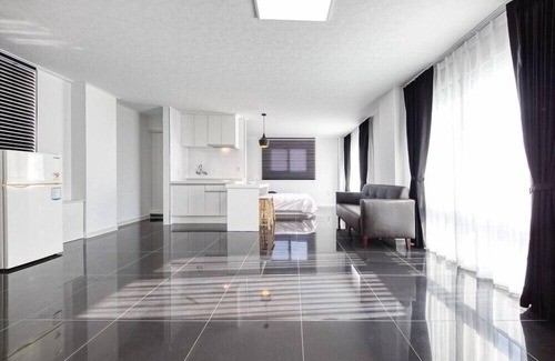 Hwaseong Apartment | Jebudo Olle Pension