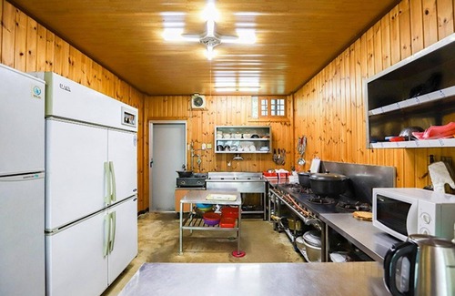 Jecheon House | Jecheon Hosu Pension